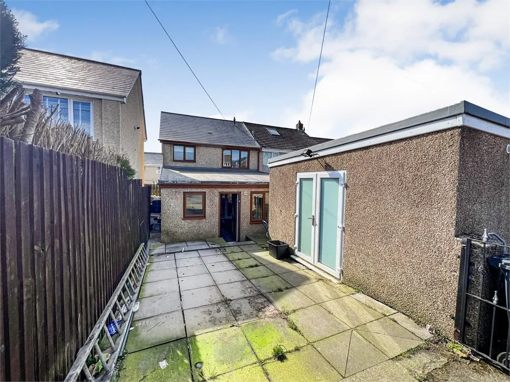 56 East Pentwyn, Gwent, NP13 3JF