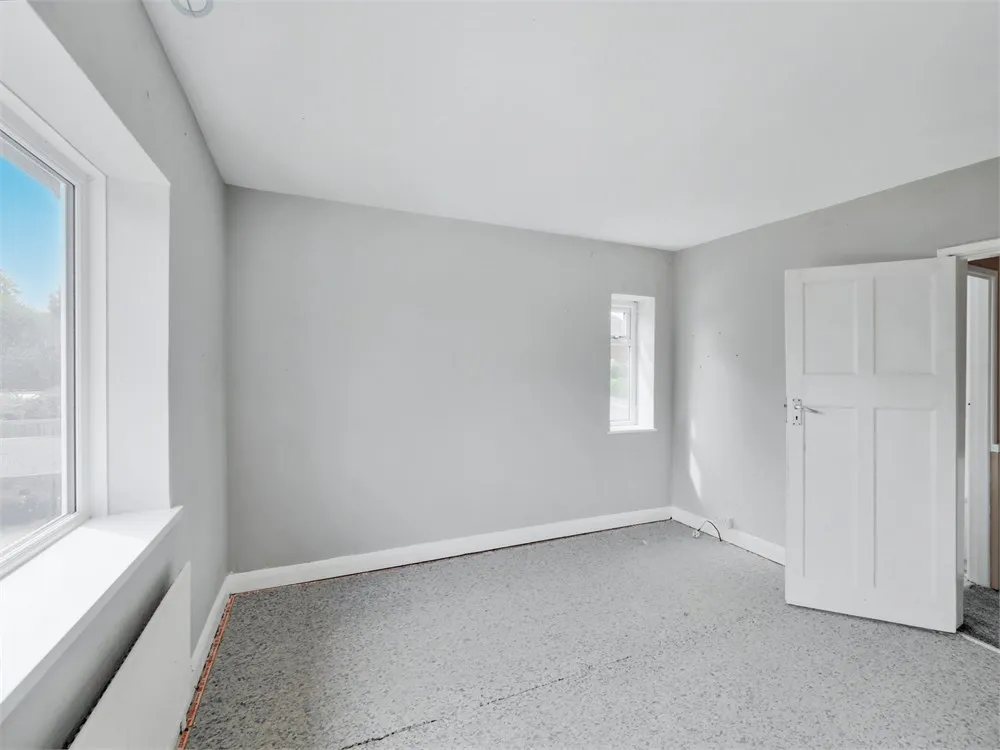 25 Trowell Avenue, Nottingham NG8 2DW