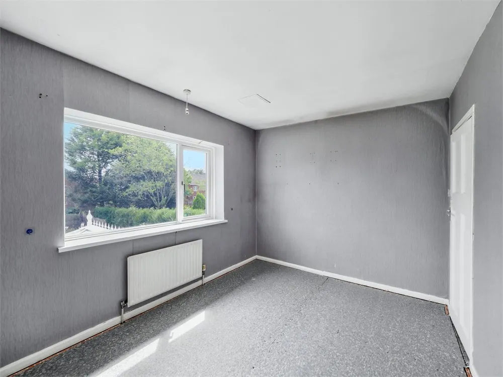 25 Trowell Avenue, Nottingham NG8 2DW