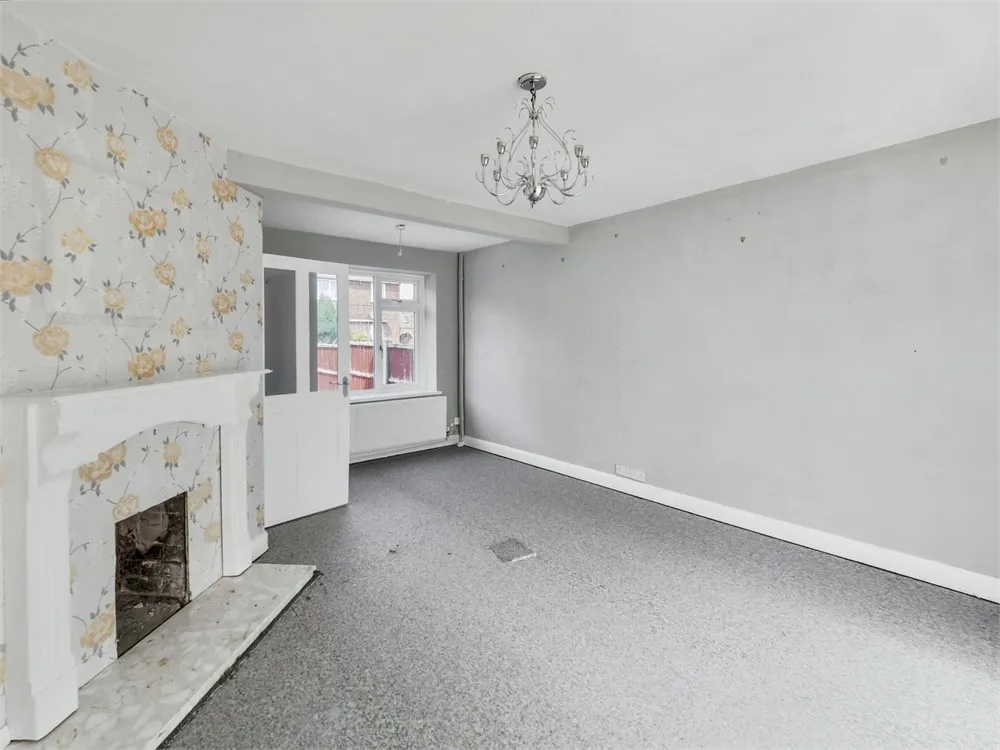 25 Trowell Avenue, Nottingham NG8 2DW