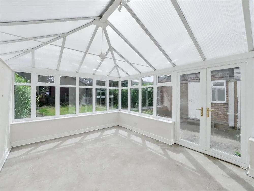25 Trowell Avenue, Nottingham NG8 2DW