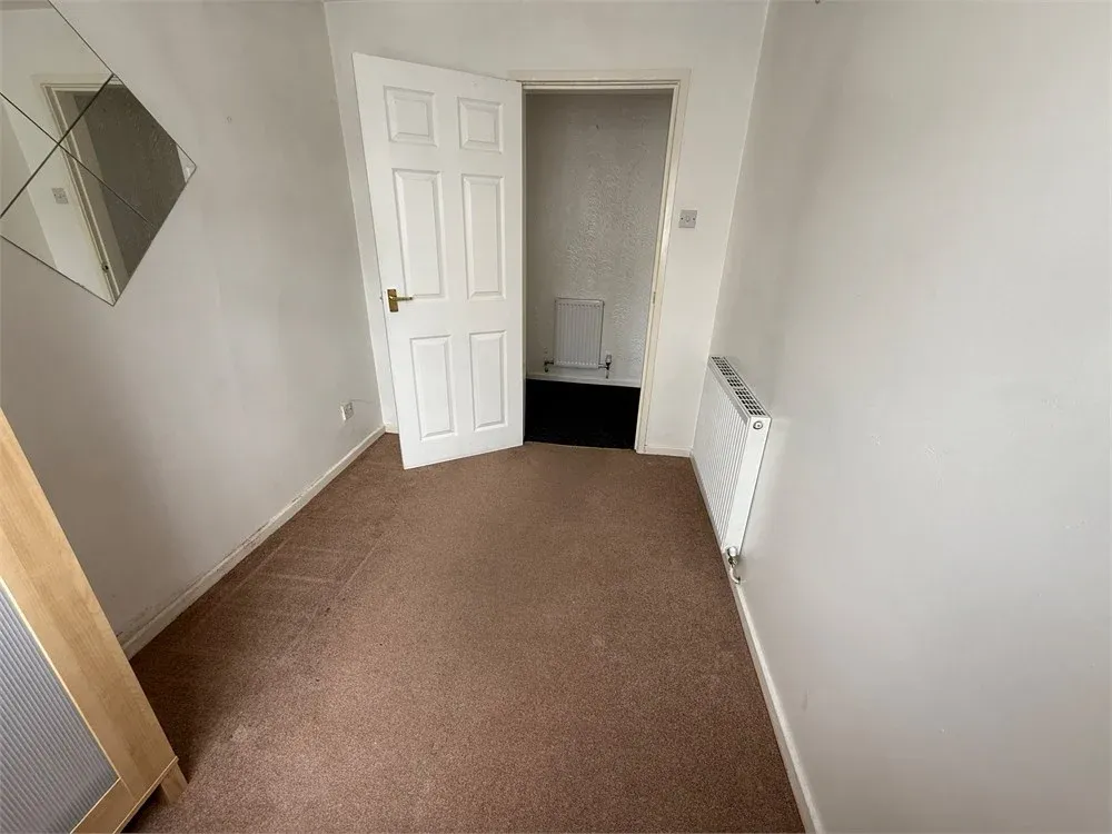6 Turnberry Road, Nottingham NG6 9LY