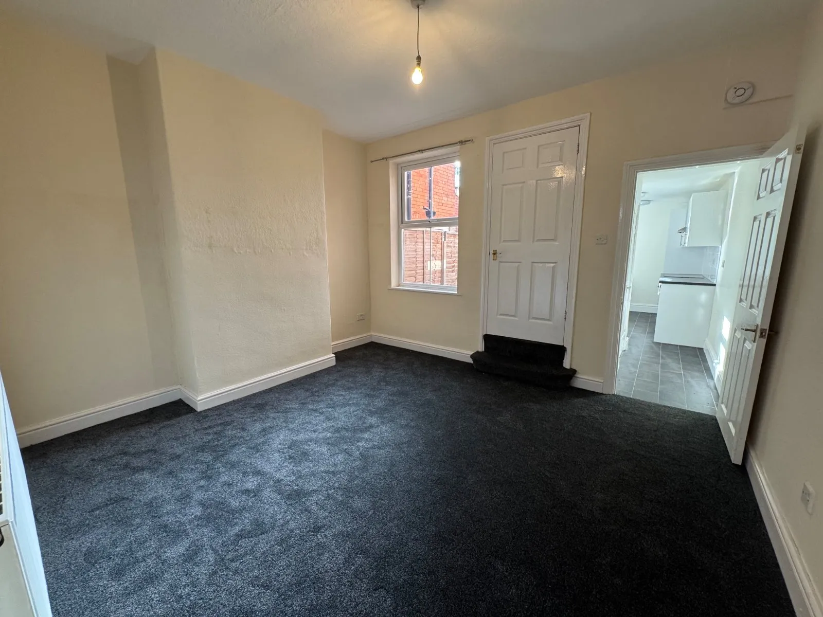 2 bed Terraced