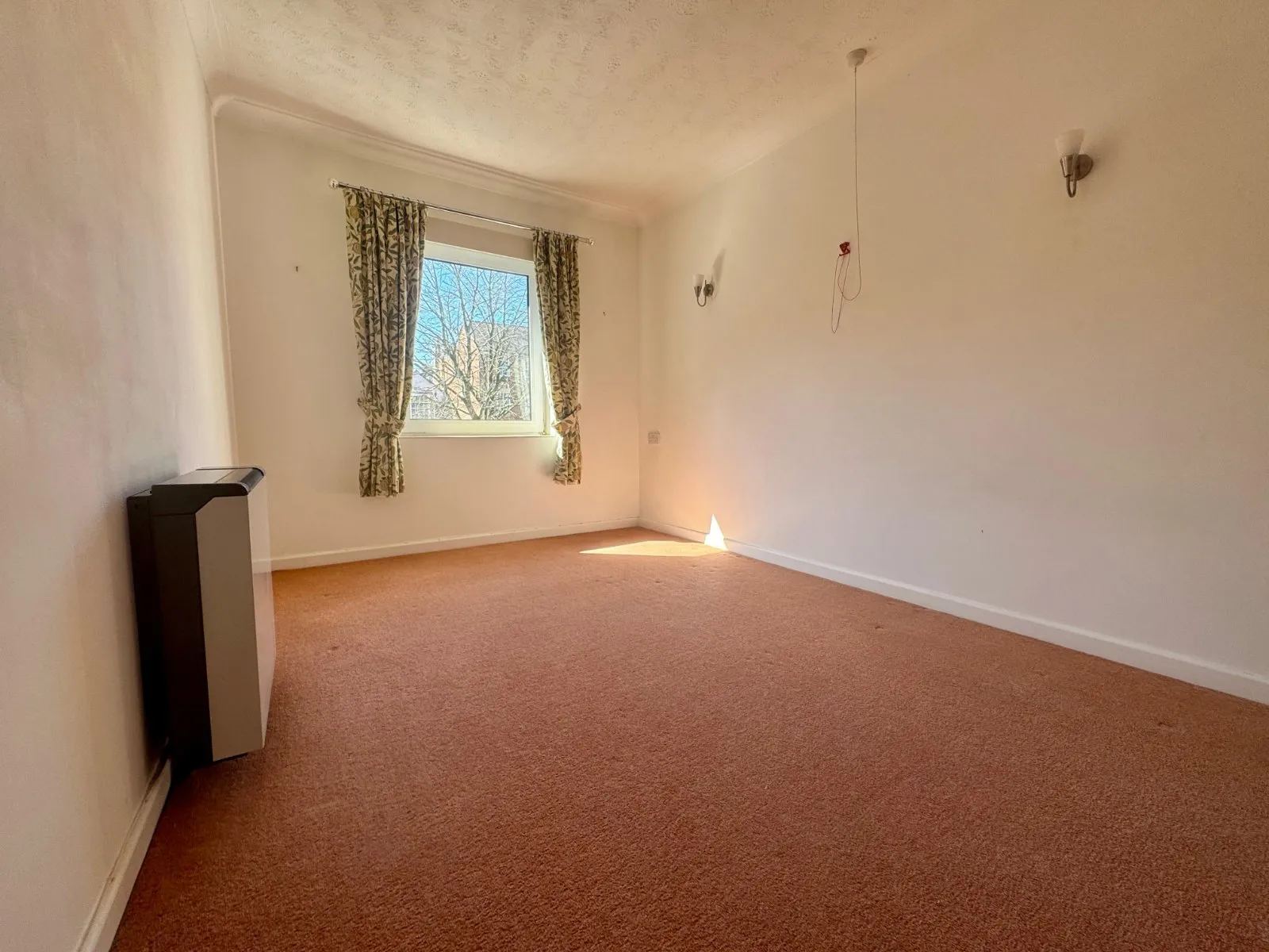 2 bed Retirement Property