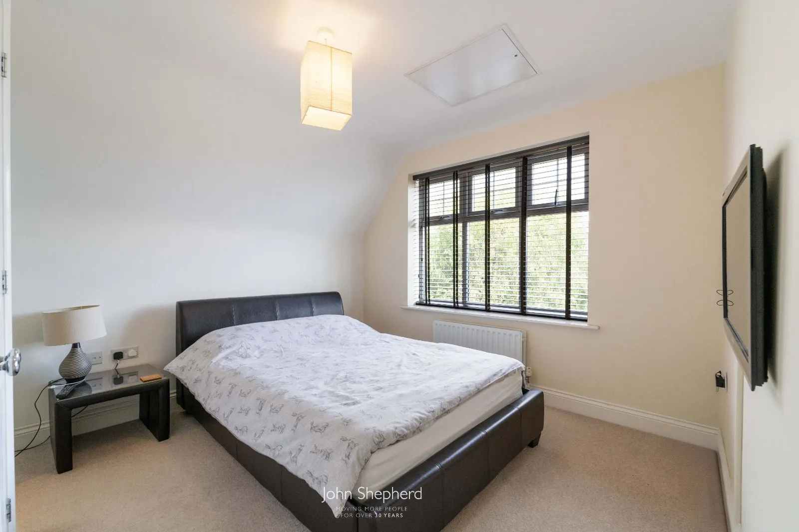 2 bed Apartment
