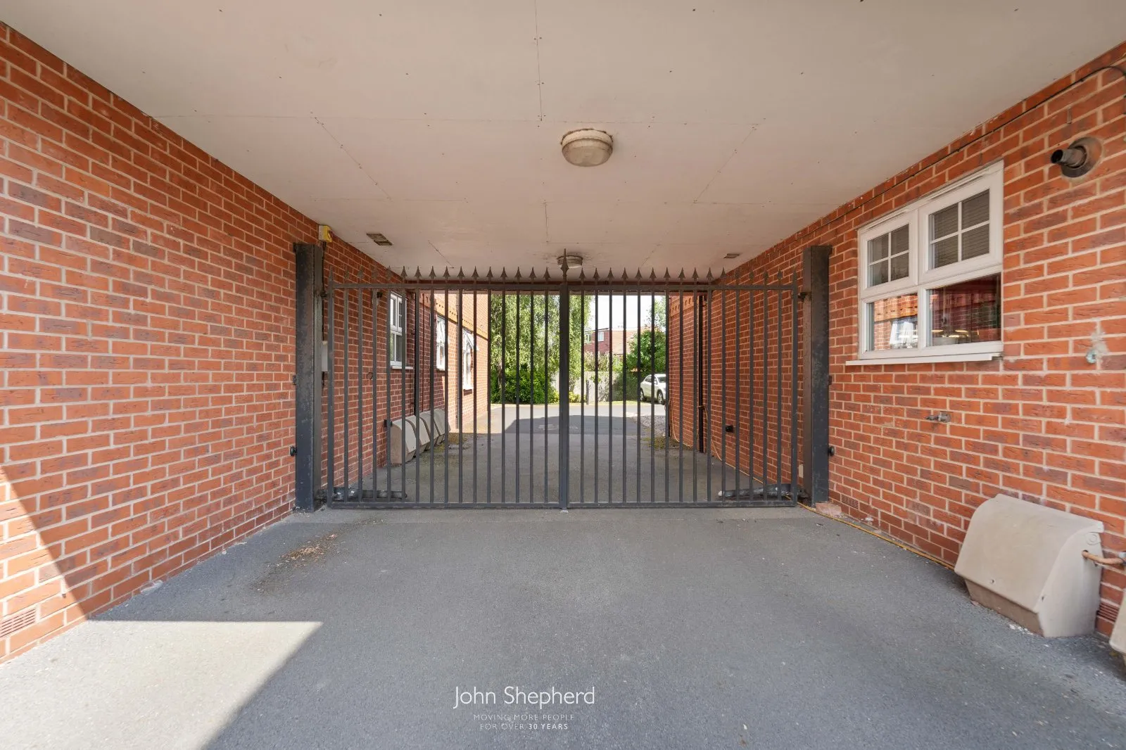 2 bed Apartment