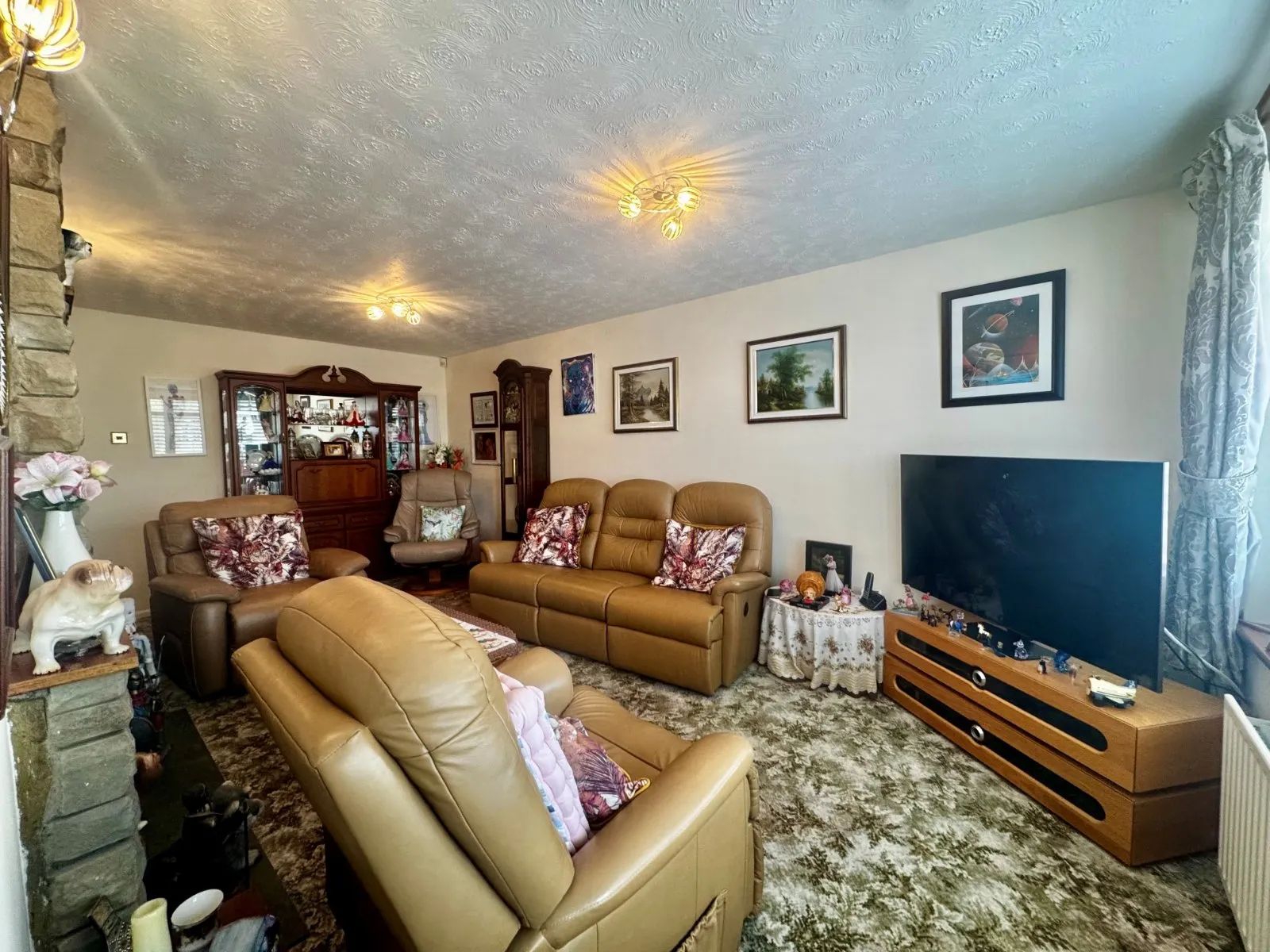 2 bed Detached Bungalow