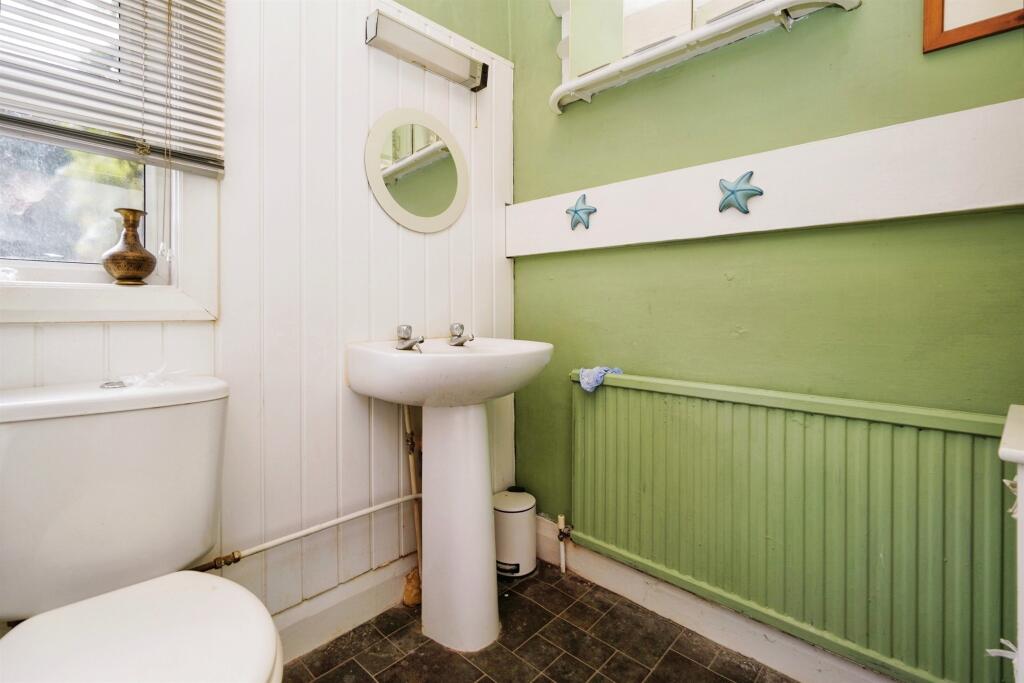 2 bed Ground Flat