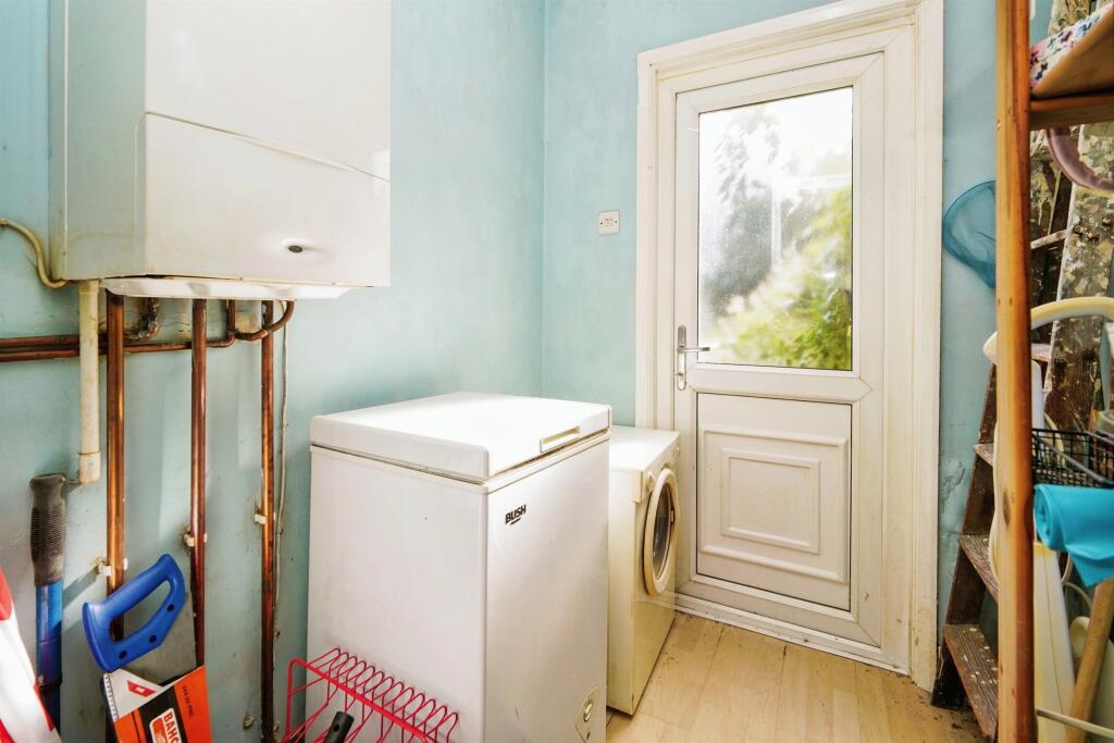 2 bed Ground Flat