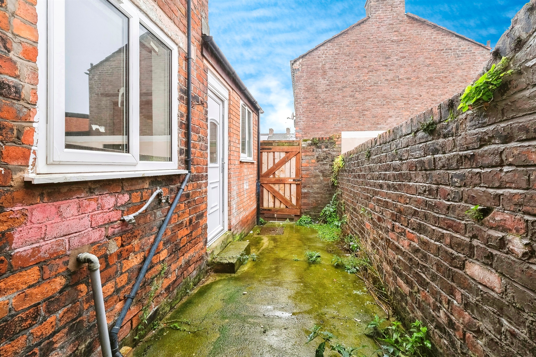 3 bed Terraced