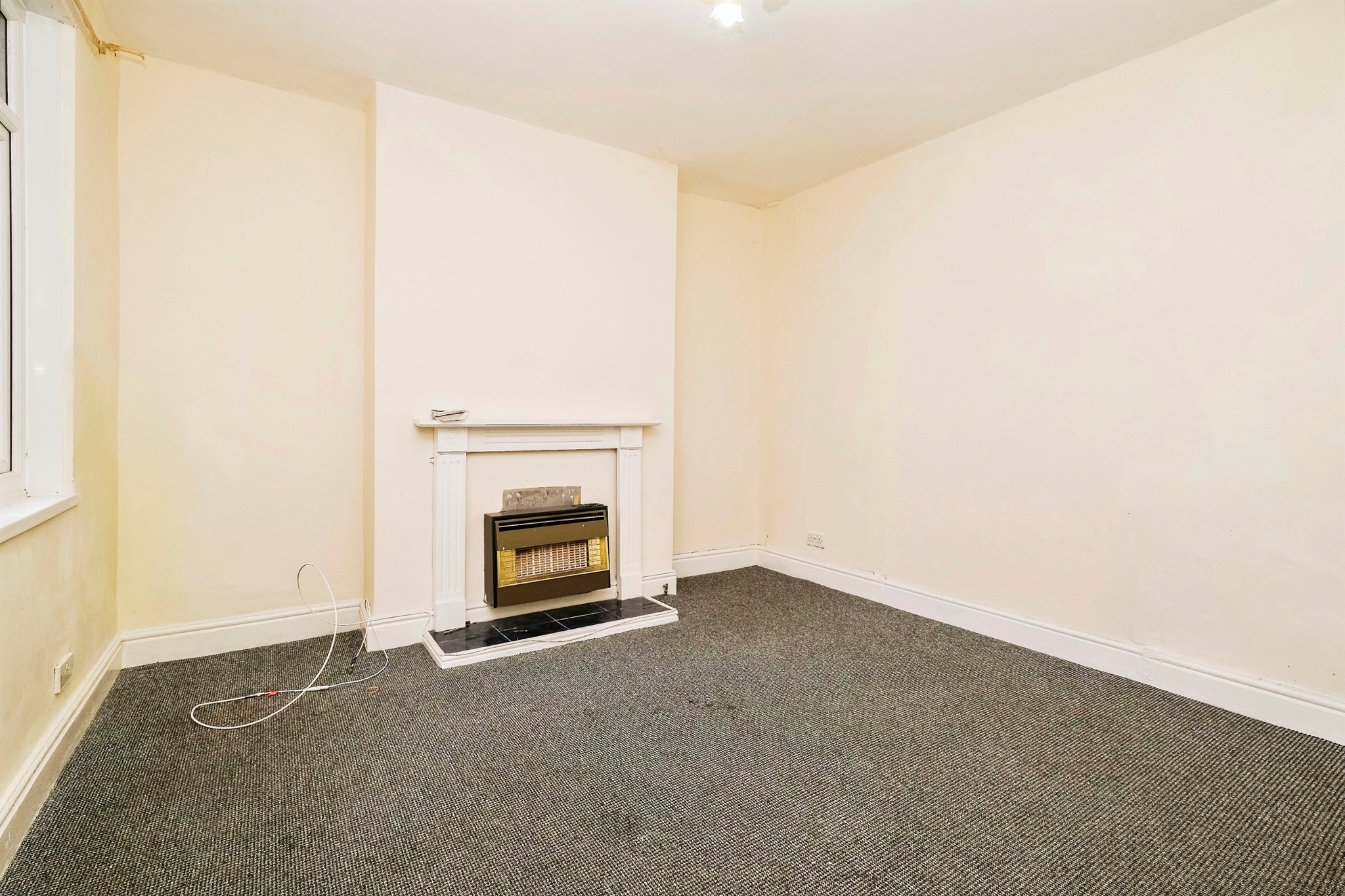 3 bed Terraced