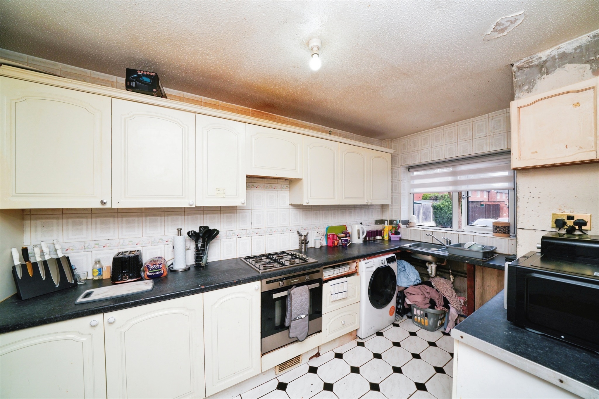 3 bed Terraced