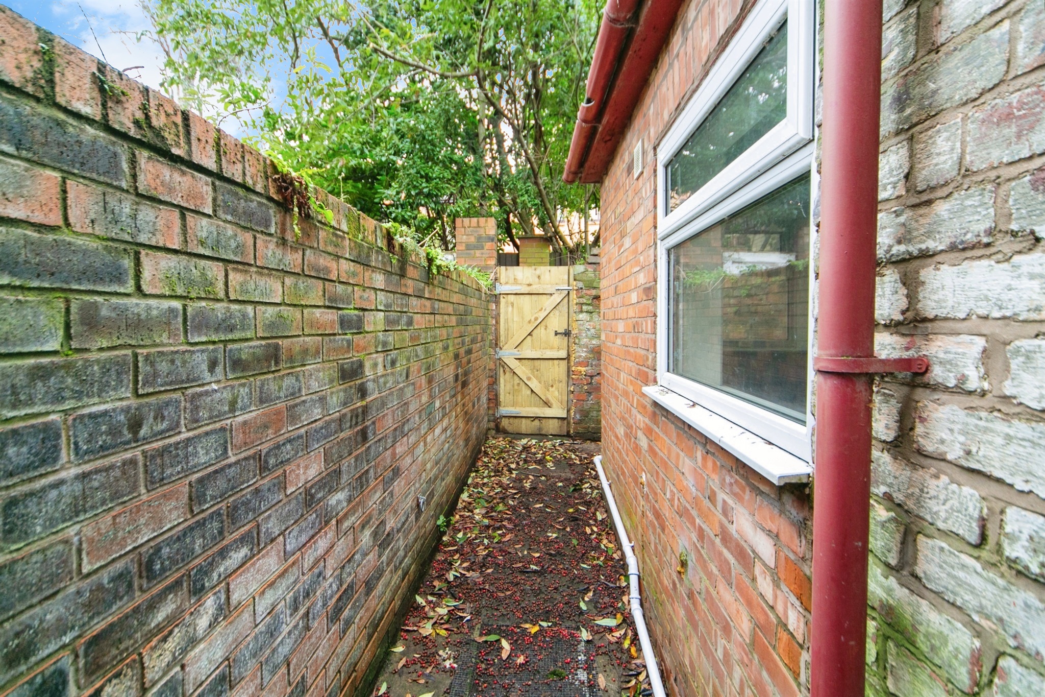 2 bed End of Terrace