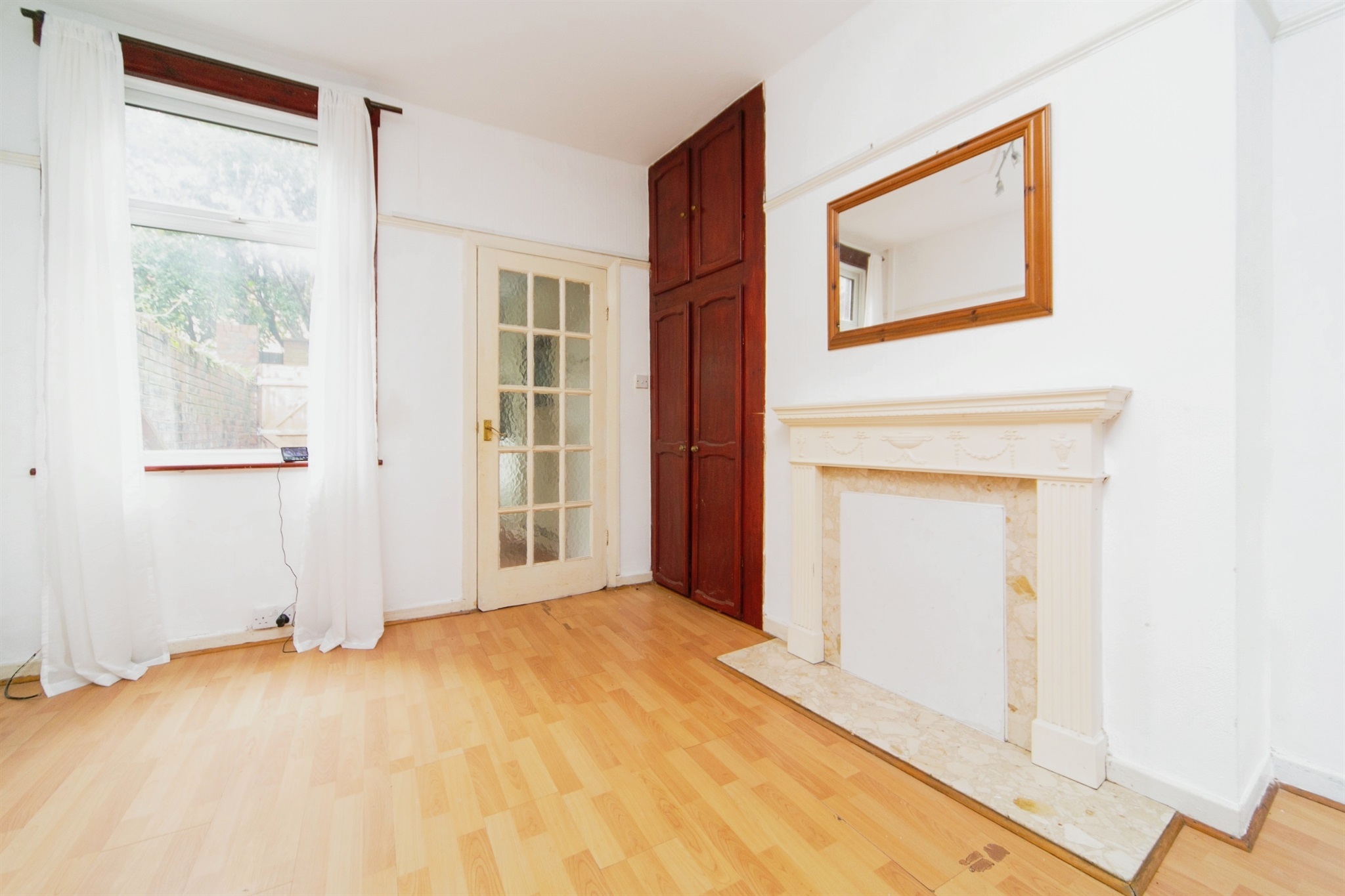2 bed End of Terrace