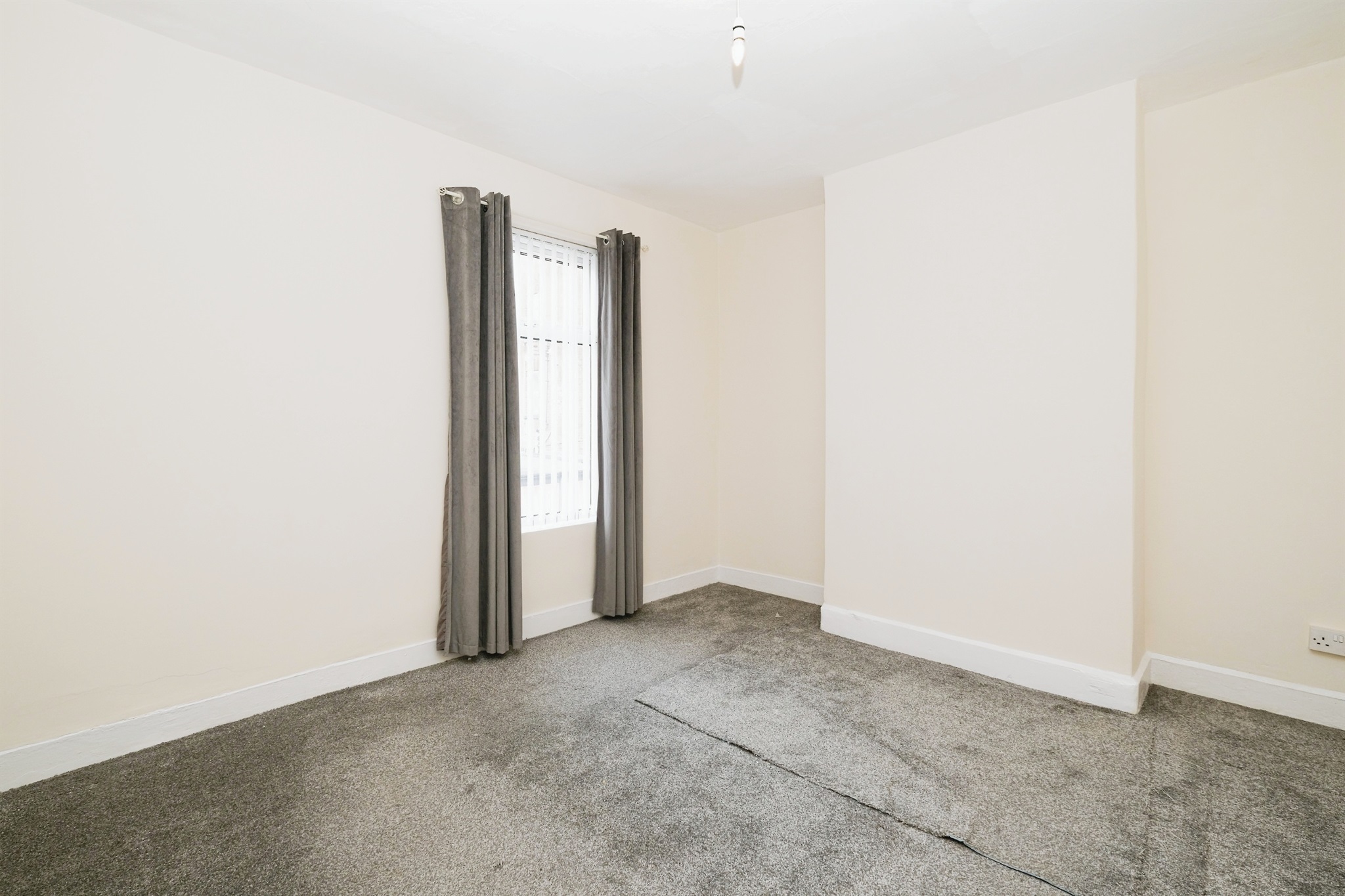 2 bed Semi-Detached