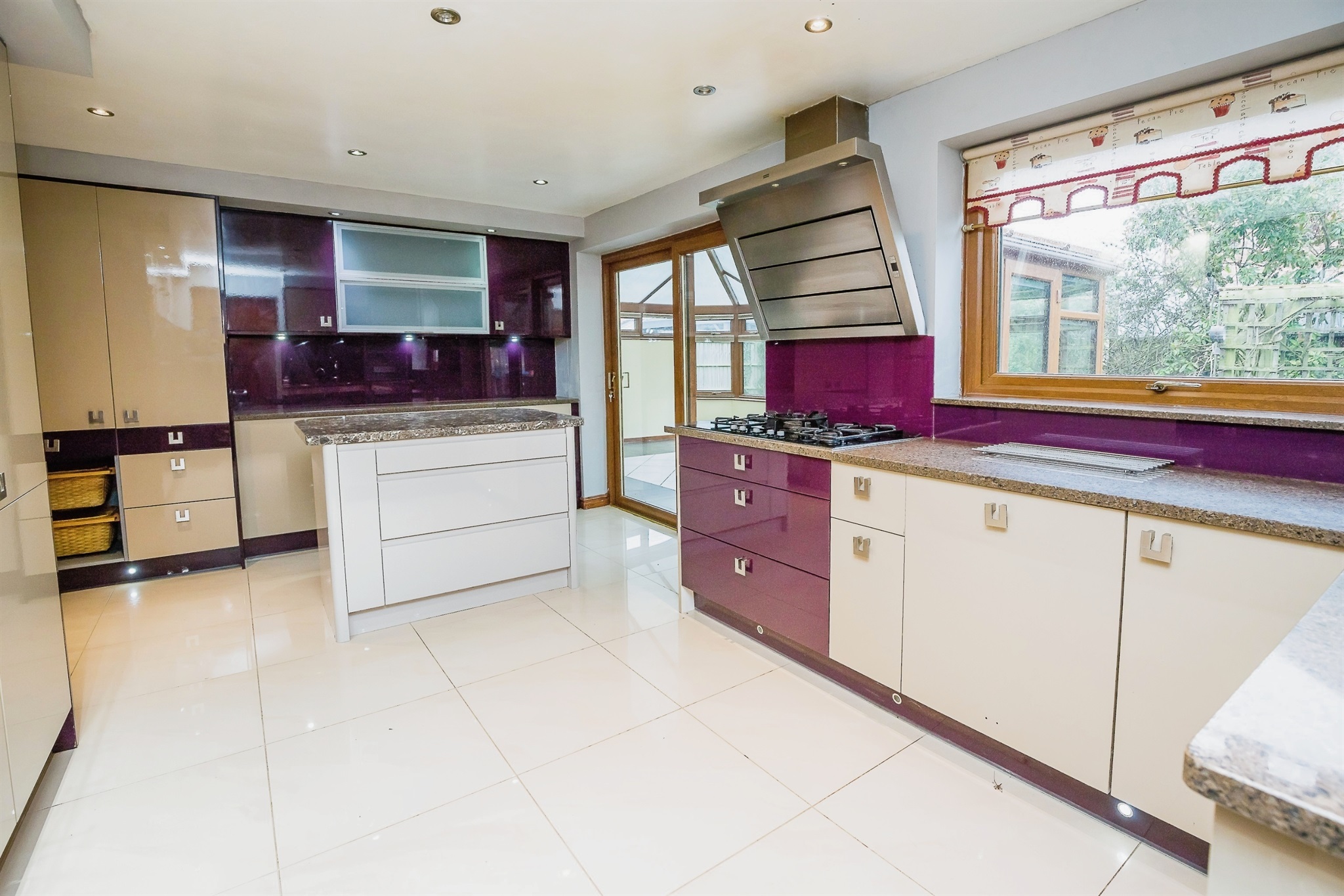 4 bed Detached