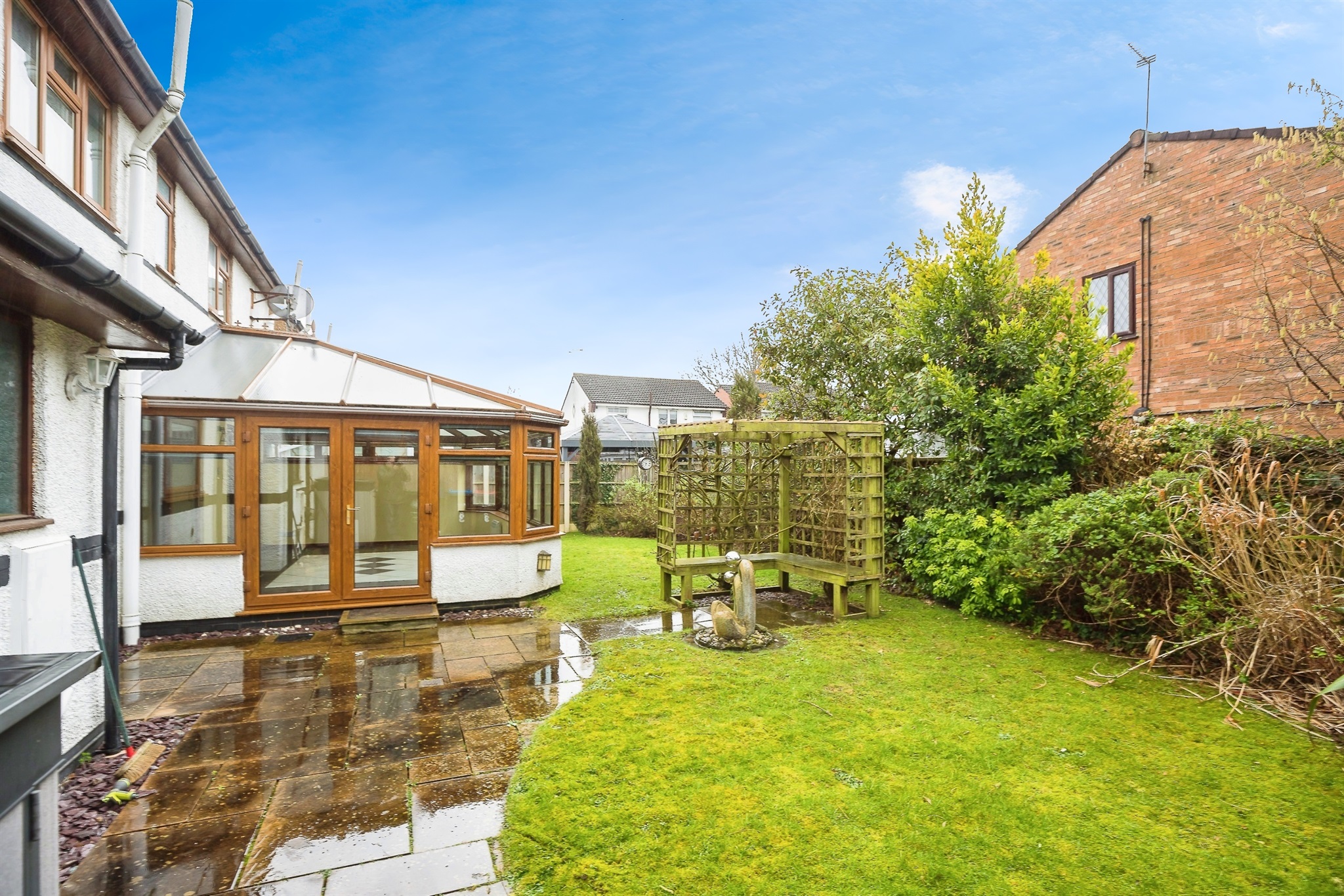 4 bed Detached