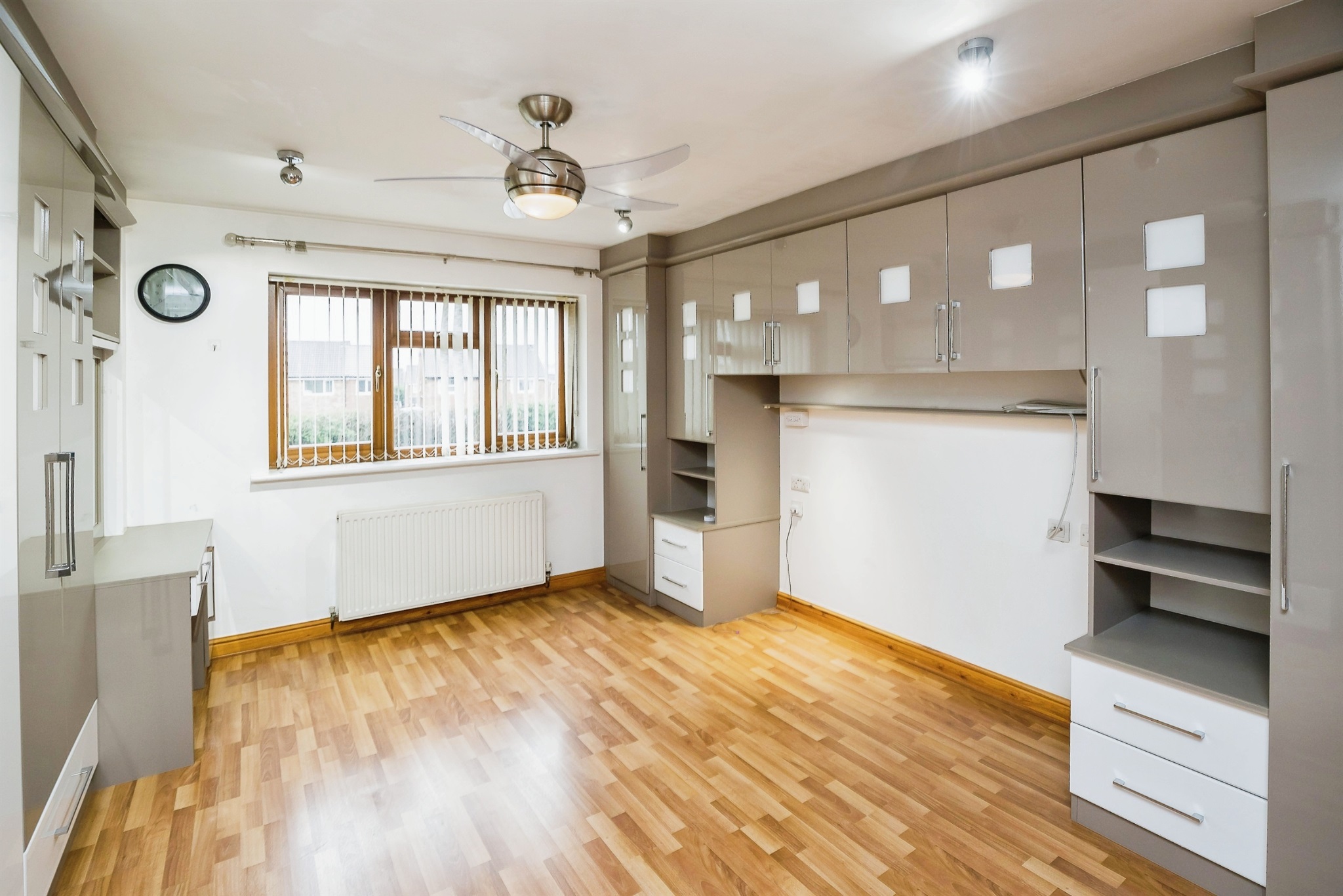 4 bed Detached