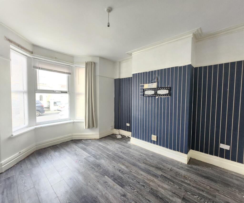 3 bed Terraced