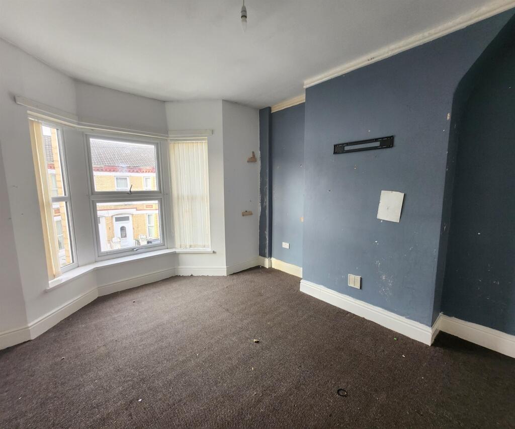3 bed Terraced