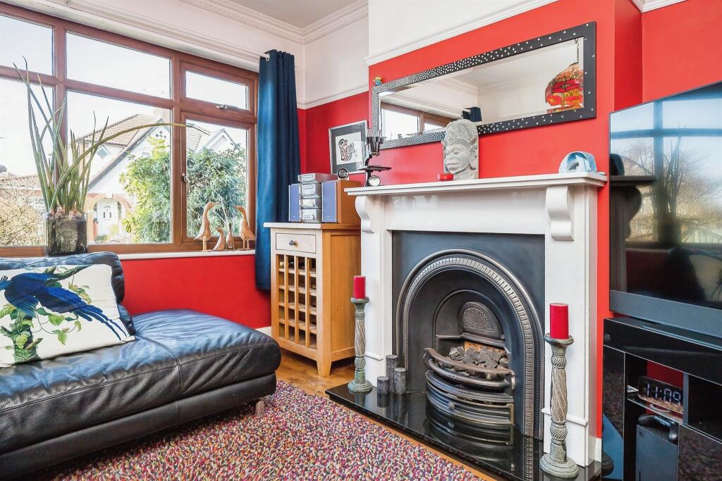 3 bed Semi-Detached