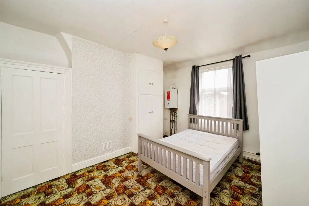 3 bed Terraced