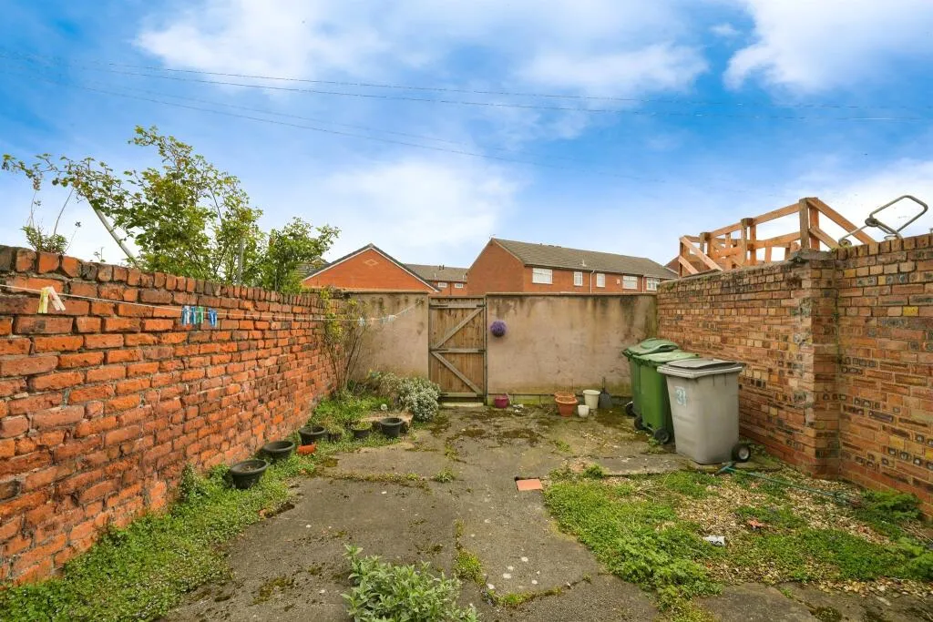 3 bed Terraced