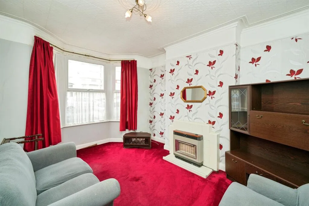 3 bed Terraced