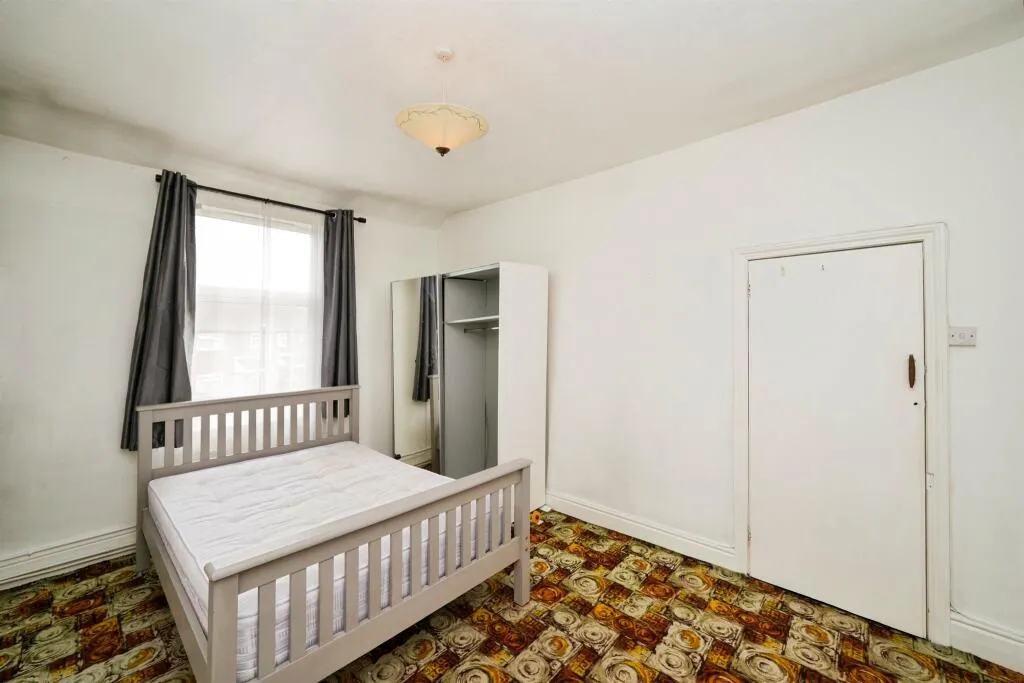 3 bed Terraced