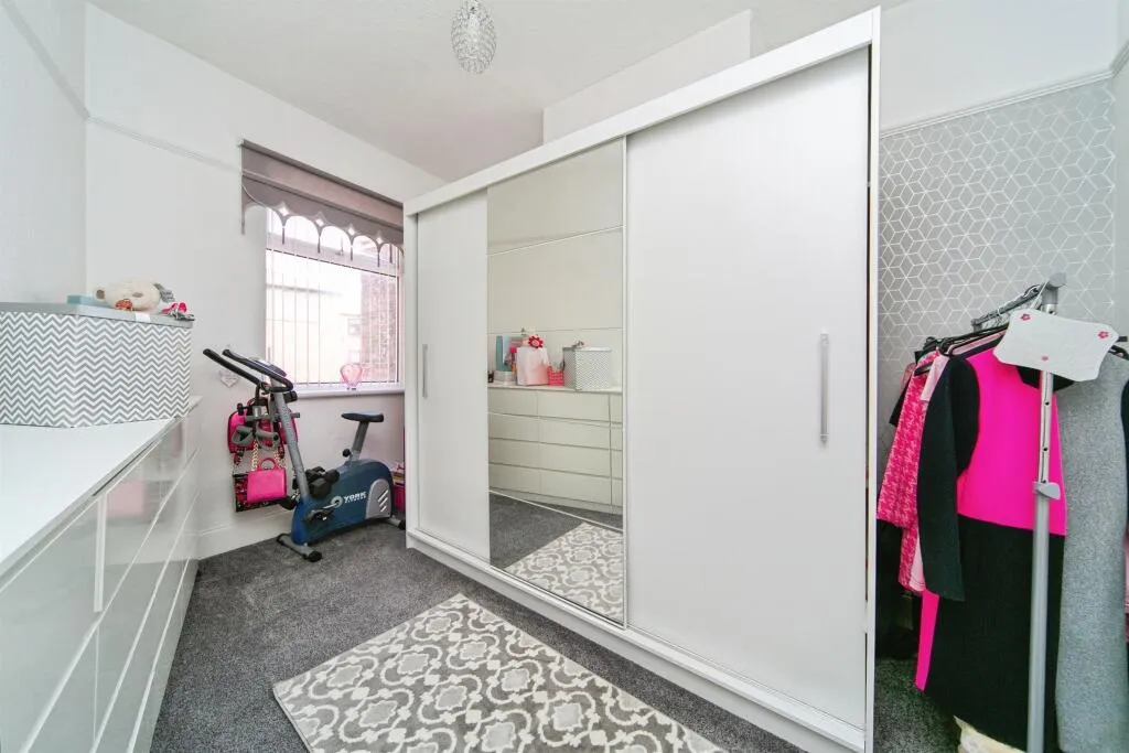 3 bed Terraced