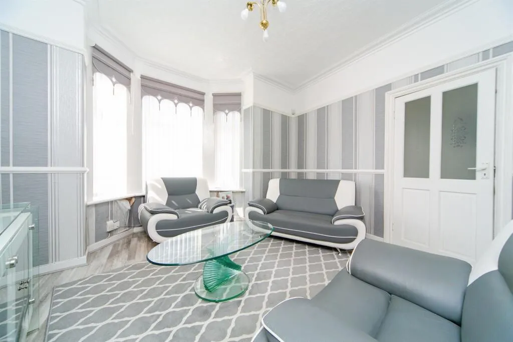 3 bed Terraced