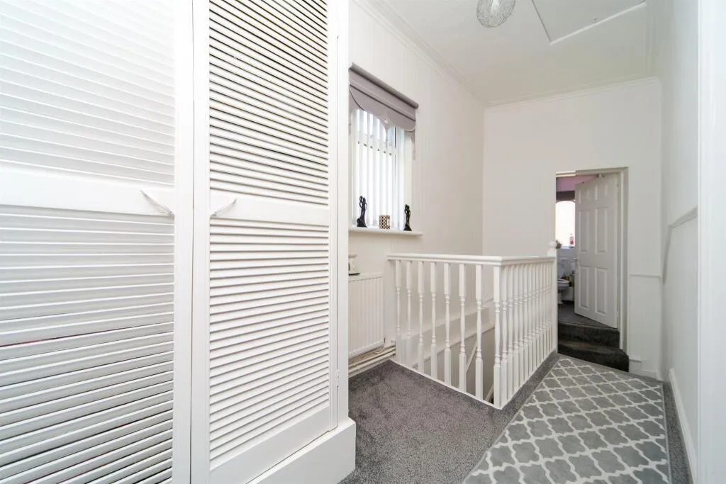 3 bed Terraced