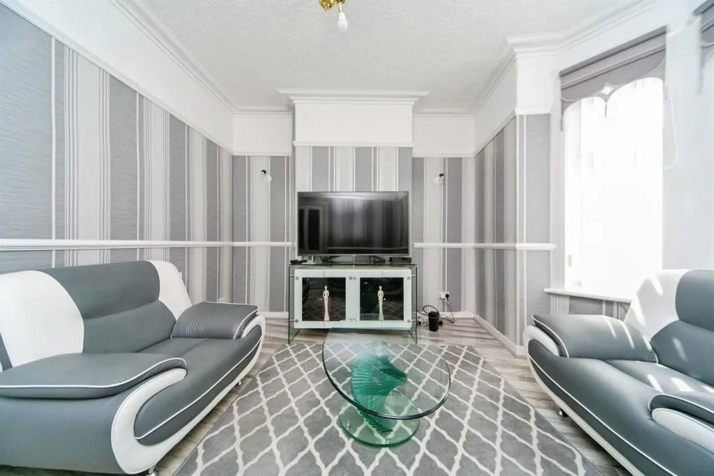 3 bed Terraced