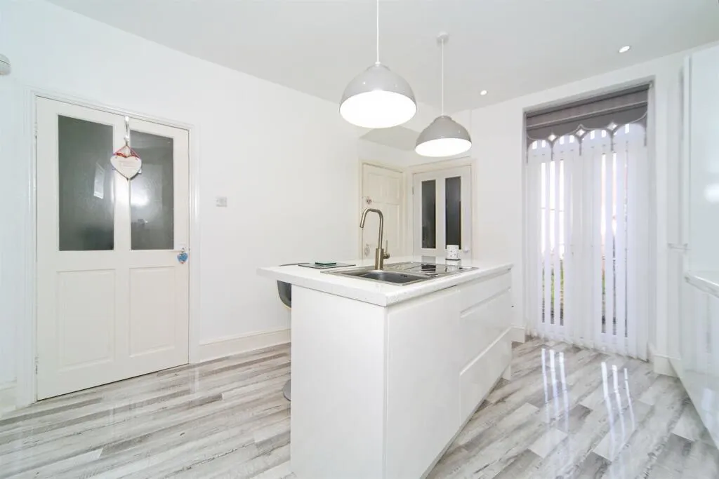 3 bed Terraced