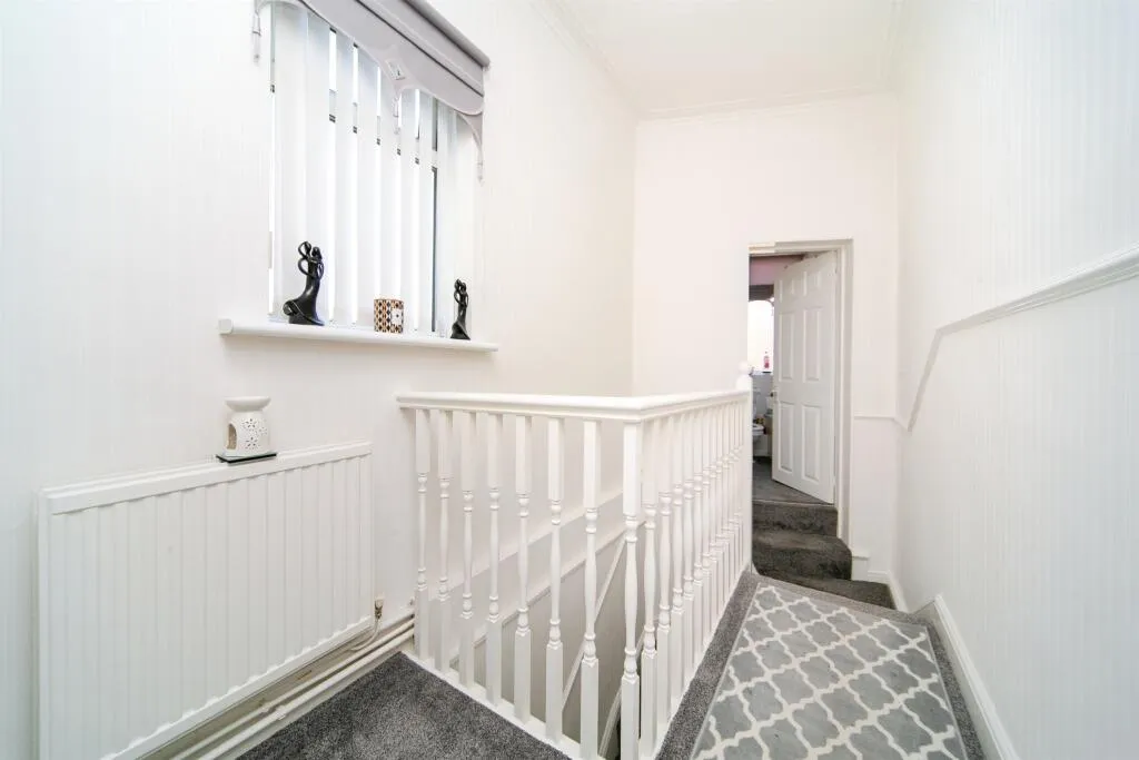 3 bed Terraced