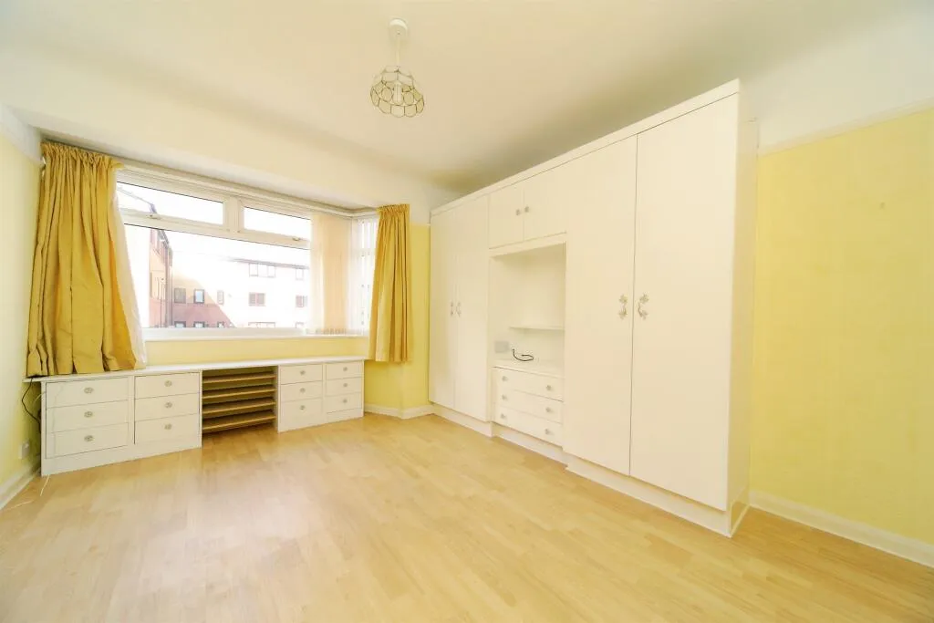 3 bed Terraced