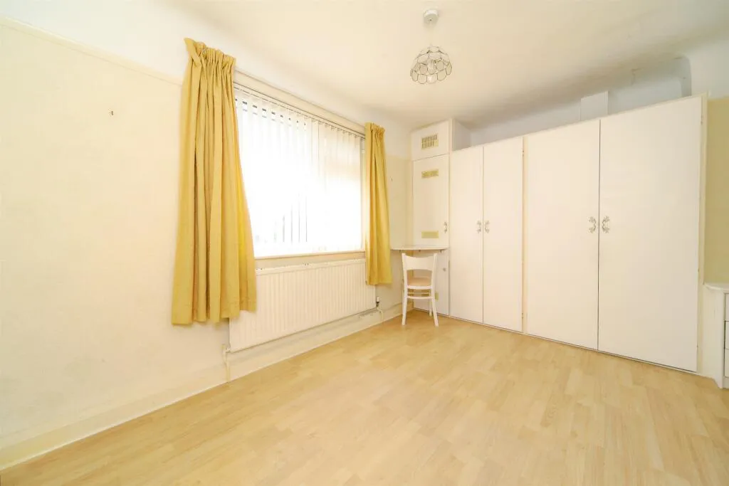3 bed Terraced