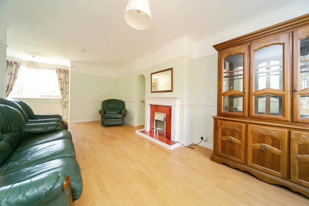 3 bed Terraced