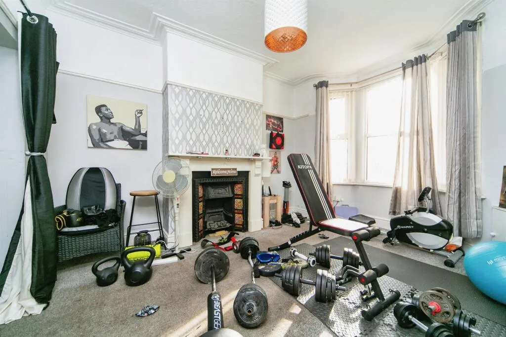 2 bed Terraced