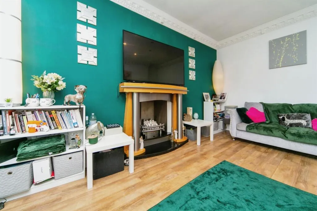 3 bed Apartment
