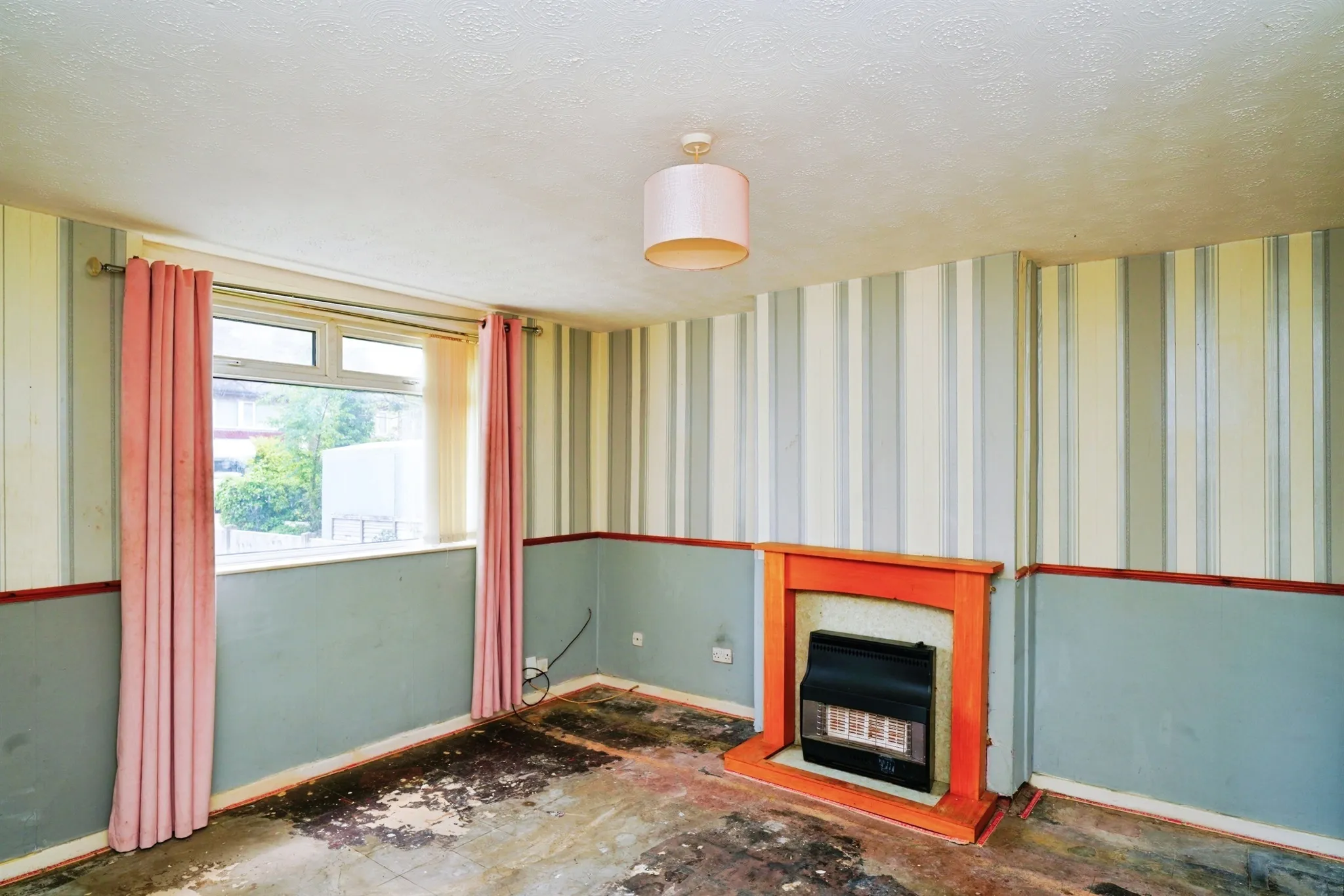 3 bed Terraced