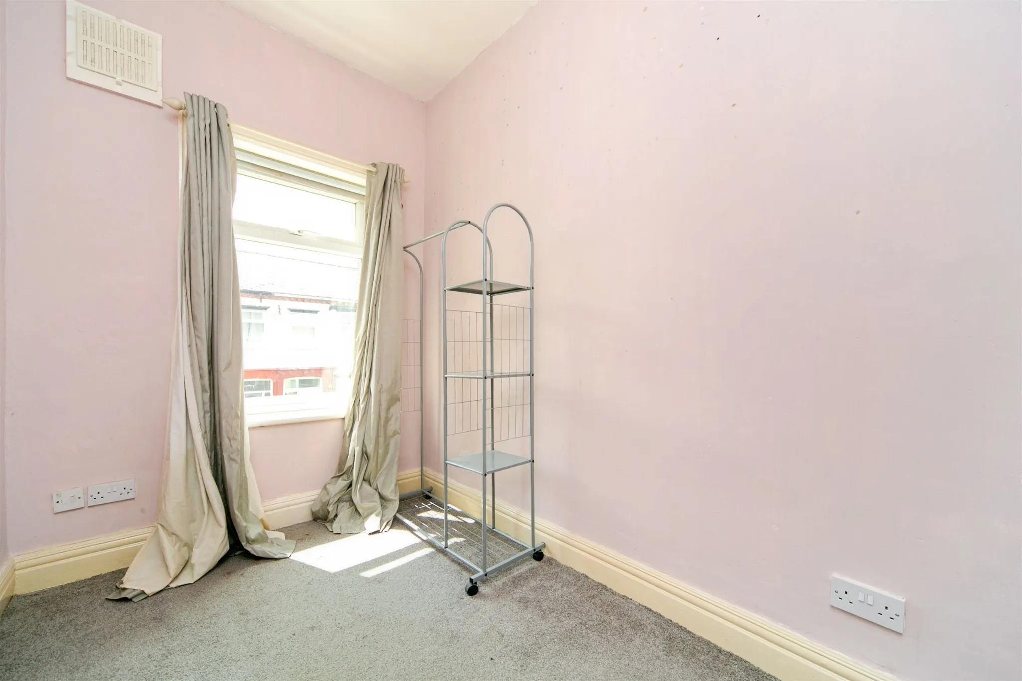 3 bed Terraced