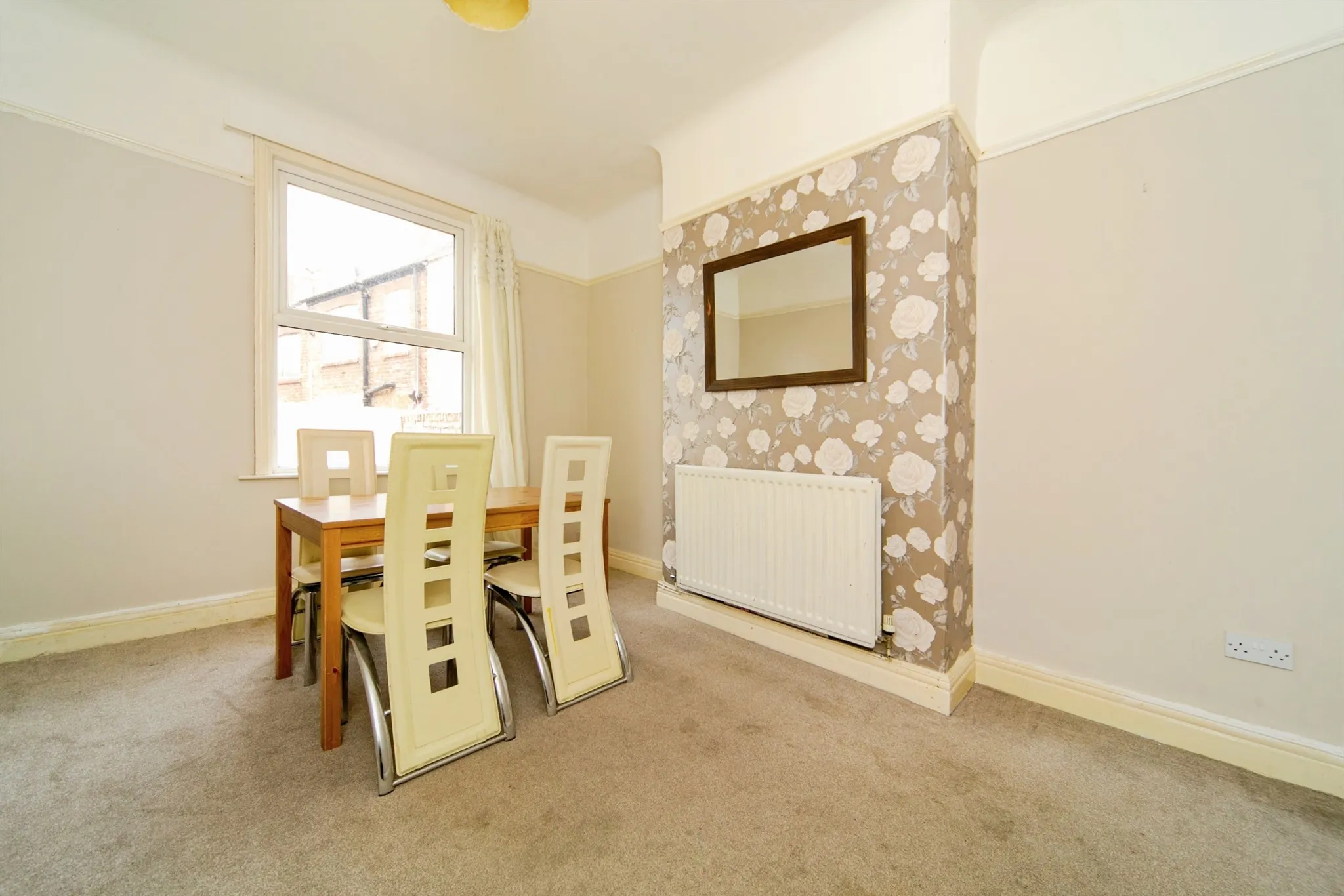 3 bed Terraced