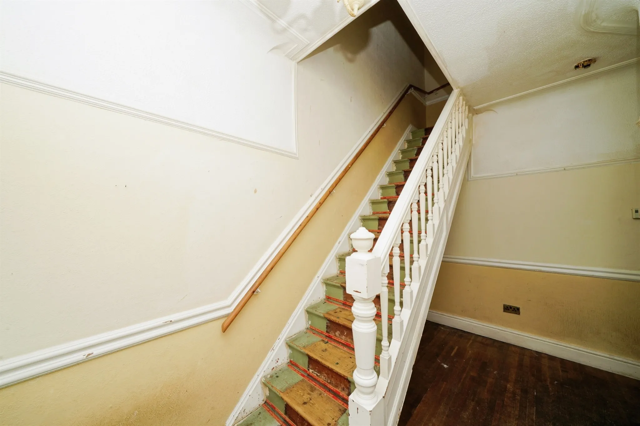 4 bed Semi-Detached