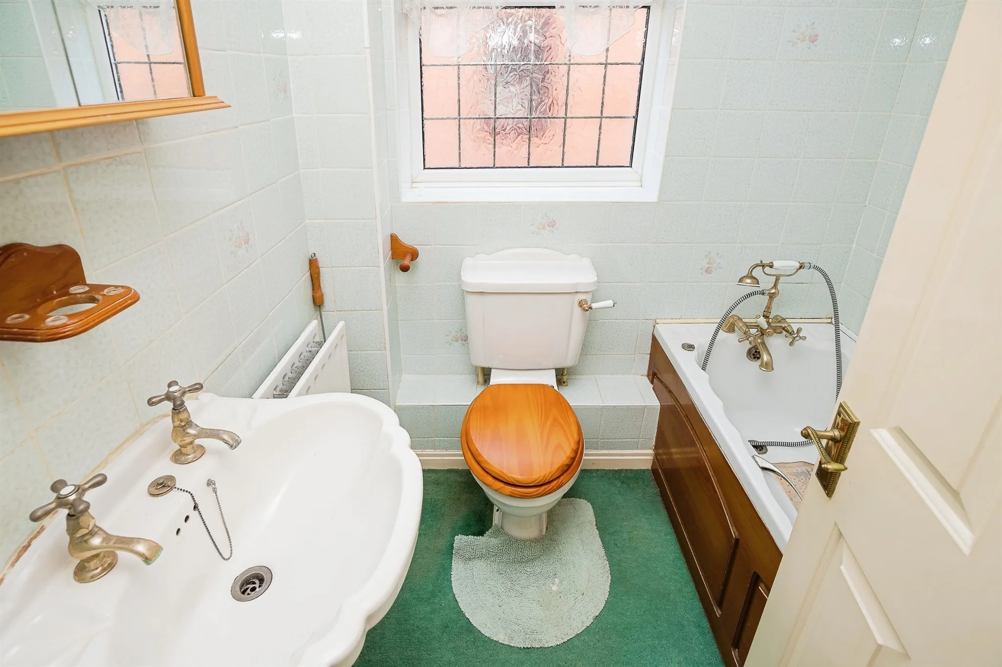 3 bed Link Detached House