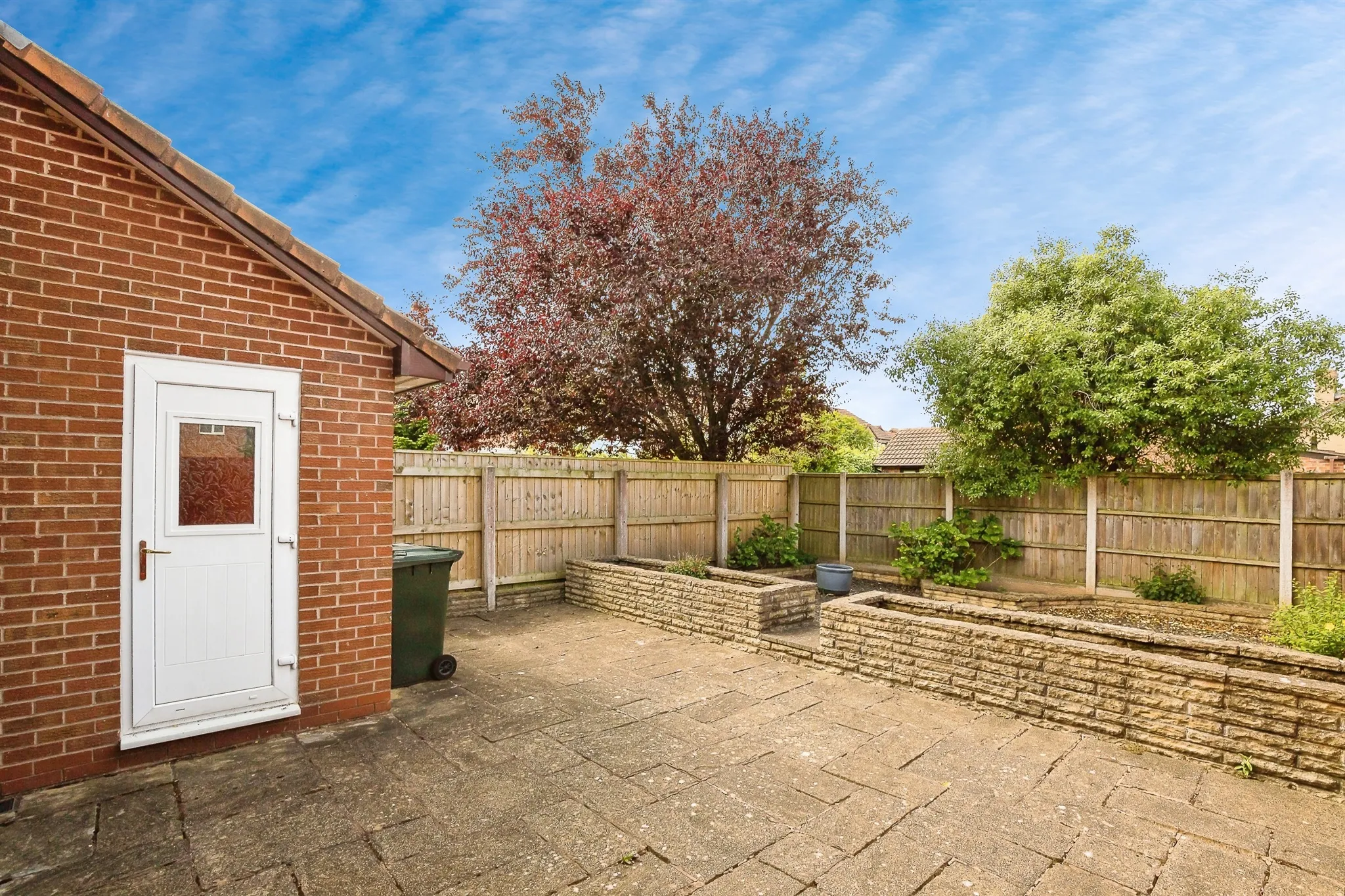 3 bed Link Detached House