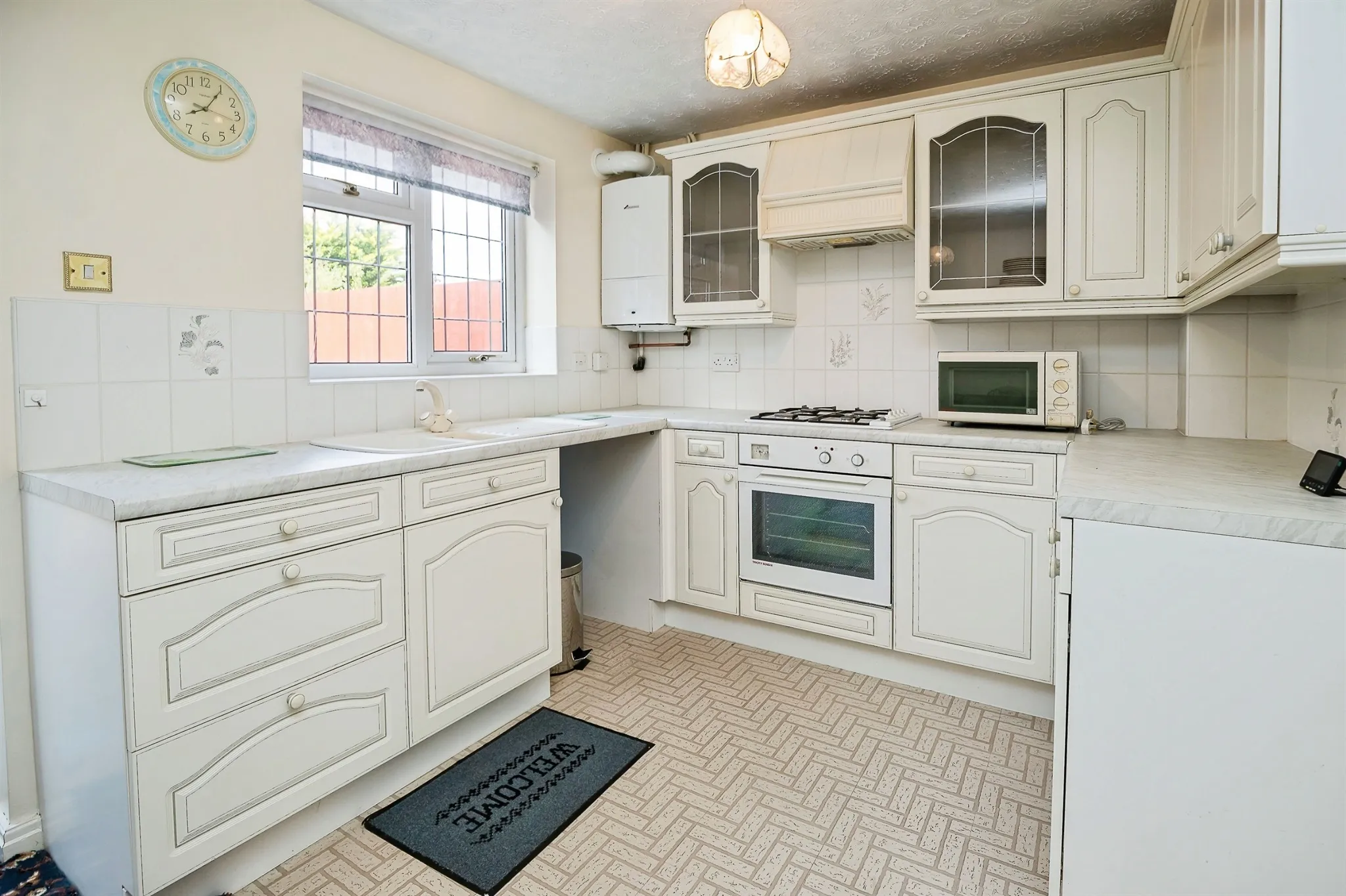 3 bed Link Detached House