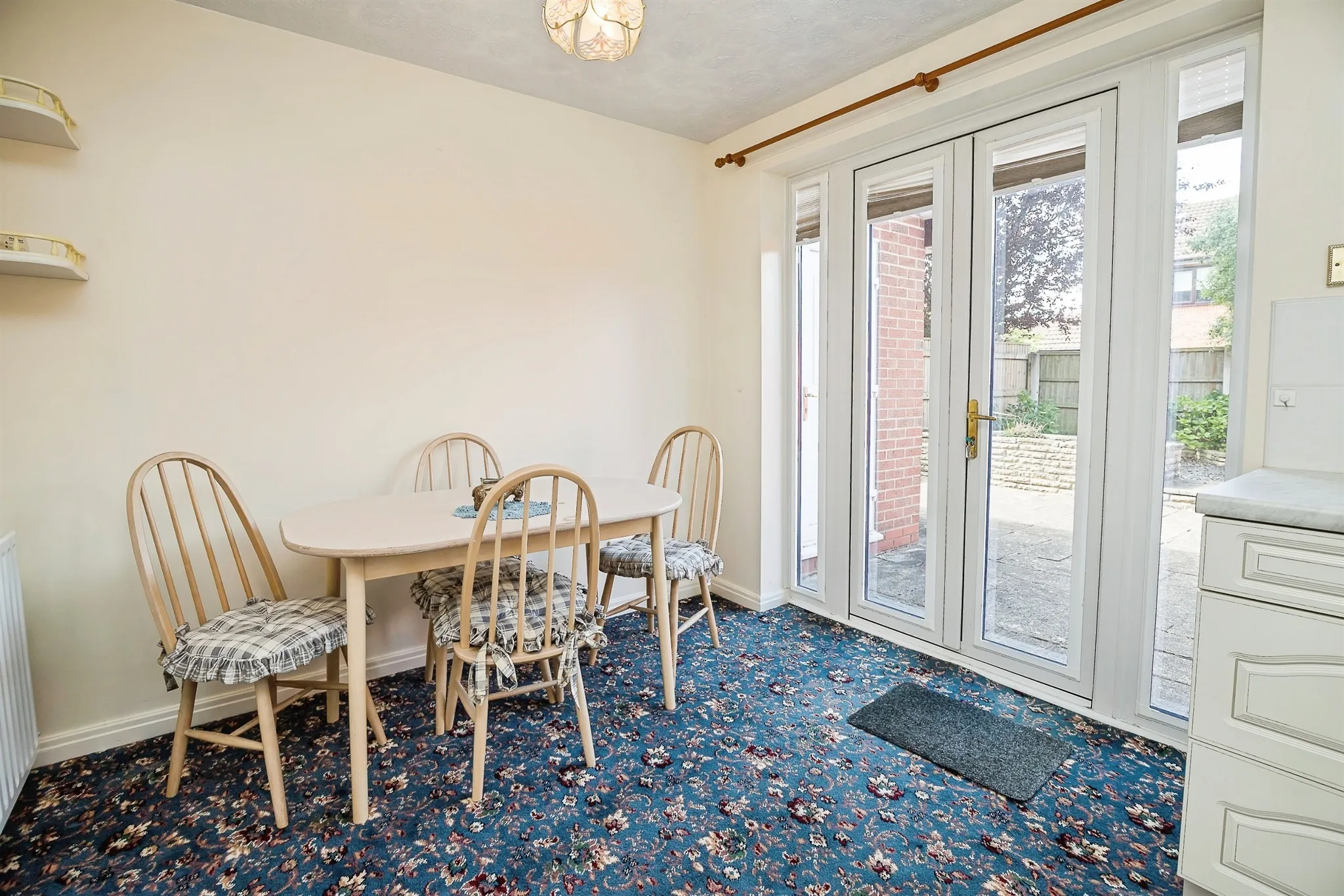 3 bed Link Detached House