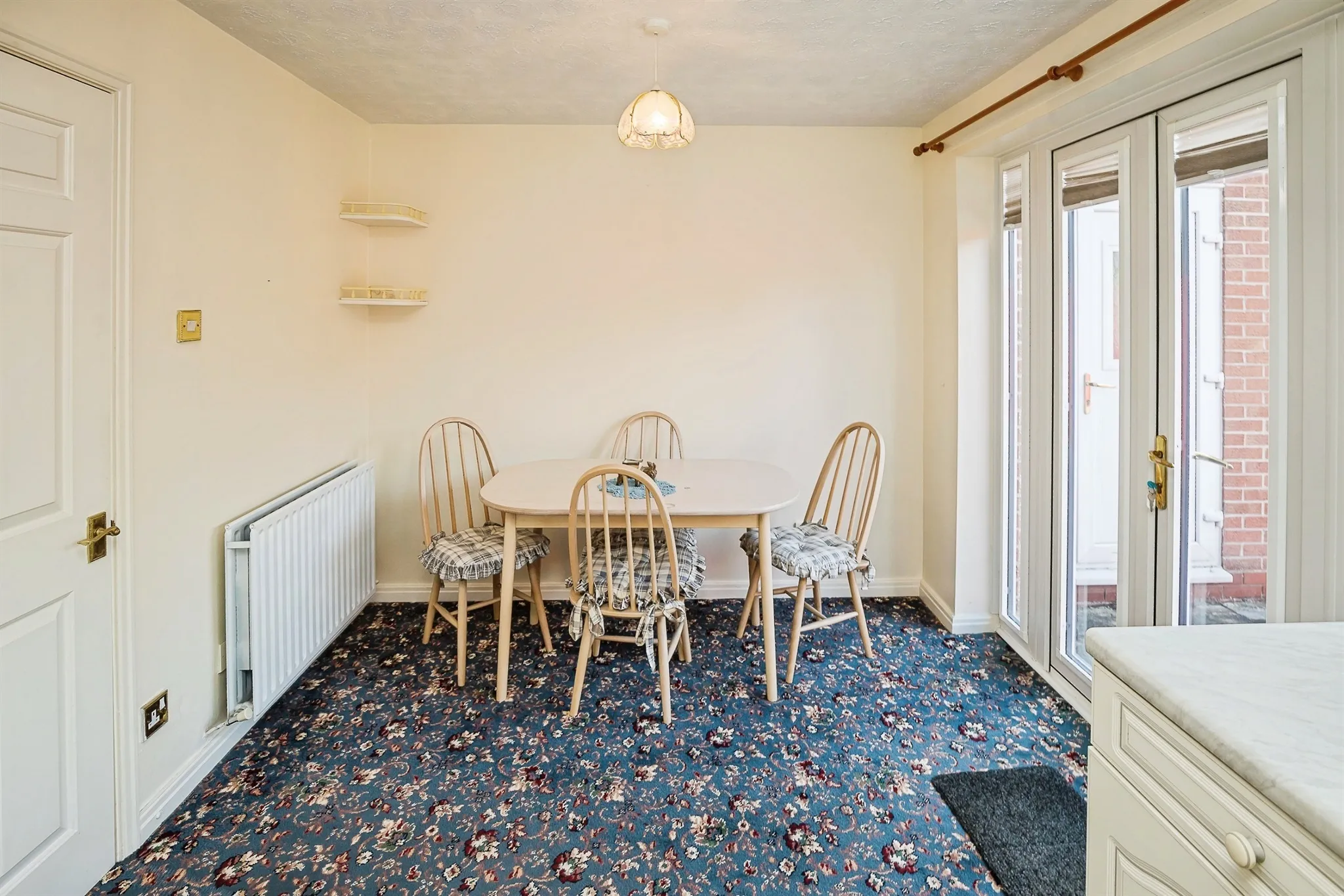 3 bed Link Detached House
