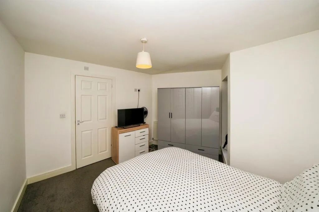 3 bed Terraced